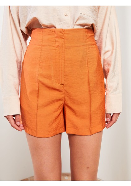 Yeni Sezon Kadın Standart Fit Düz Şort modelleri