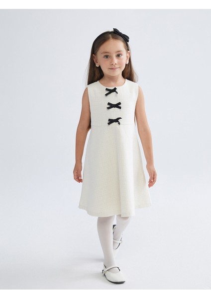 Yeni Sezon Bisiklet Yaka Fiyonk Detaylı Kız Çocuk Elbise