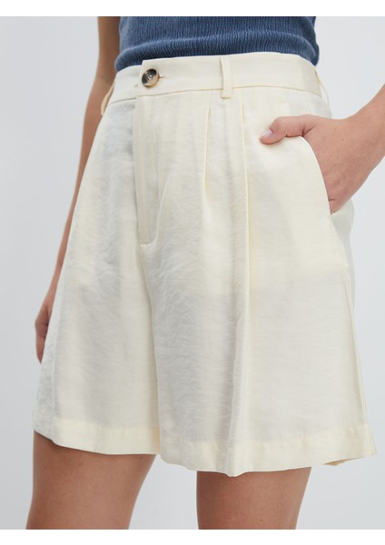 Yeni Sezon Rahat Kalıp Düz Keten Görünümlü Kadın Şort modelleri