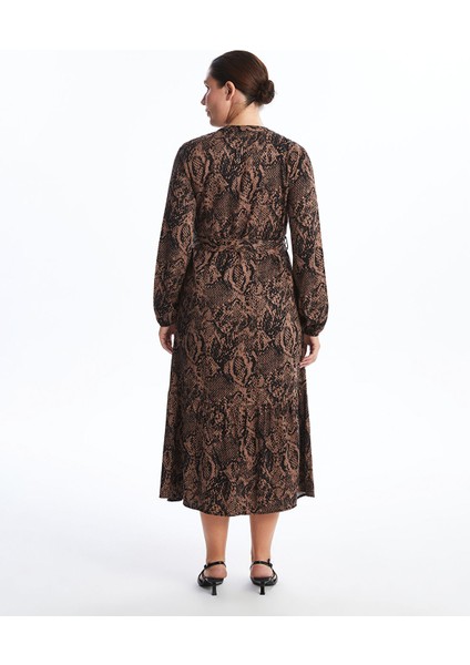 Yeni Sezon Kaçık Yaka Desenli Elbise fırsatları