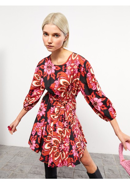 Yeni Sezon Bisiklet Yaka Desenli Elbise