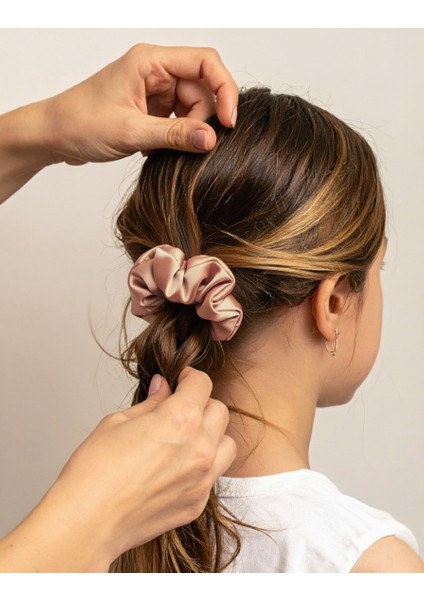 Kadın Saten Toka - Bronz Pudra – Tekli Lüks Lastik Model Scrunchie modelleri