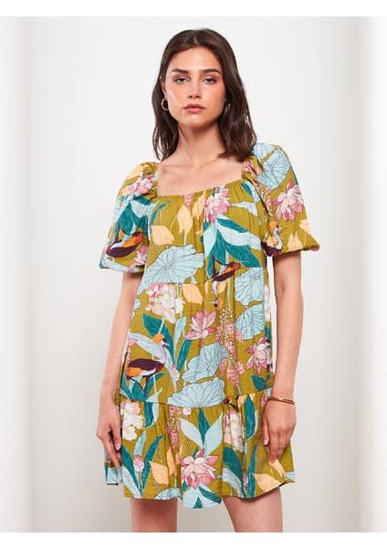 Yeni Sezon Kare Yaka Desenli Kısa Kollu Elbise