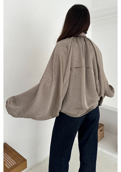 Kadın Balon Kol Büzgülü Ceket – Flow Ease