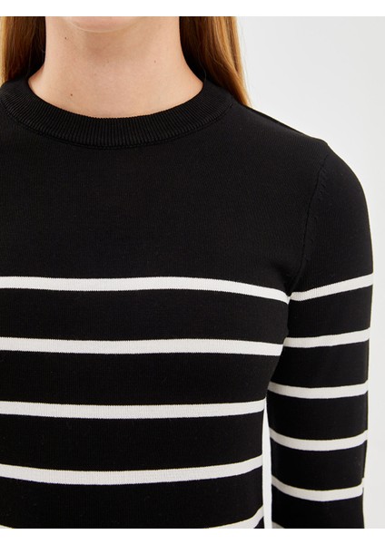 Yeni Sezon Bisiklet Yaka Çizgili Kadın Triko Elbise modelleri