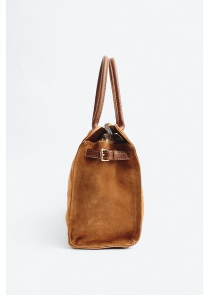 Kahverengi, %100 Hakiki Süet Deri Fermuar Kapama ve Iç Cep Detaylı Kadın Omuz Çantası indirimleri