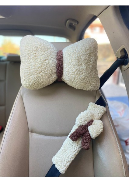 Oto Koltuğu Boyun Yastığı ve Emniyet Kemeri- Sütlü Kahve-Pelüş Araç Yastığı ve Emniyet Kemeri Seti