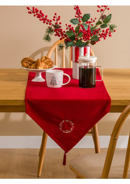 Yeni Sezon Yılbaşı Temalı Püsküllü Runner 45X150 cm modelleri