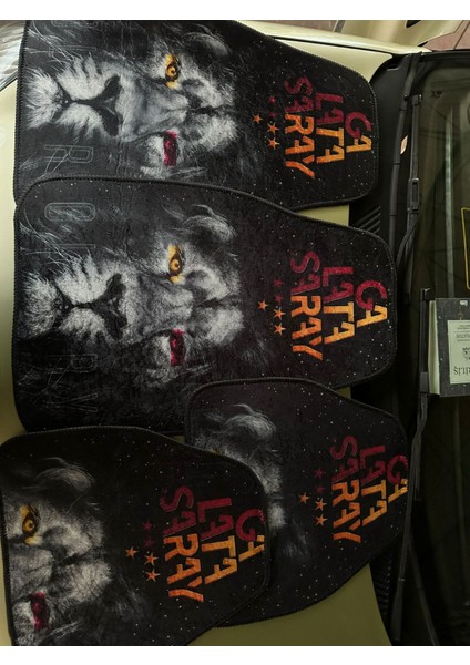 Galatasaray Temalı Aslan Figürlü Lüks Taraftar Dekor Paspası-Oto Aksesuar Ürünü