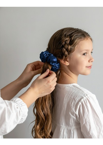Kadın Saten Toka - Derin Mavi – Tekli Lüks Lastik Model Scrunchie modelleri