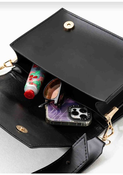 Lüks Görünümlü Siyah Kadın Çanta – Gold Aksesuarlı, Toparlayıcı Çift Bölmeli fırsatları