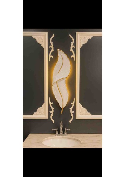 Beyaz Gold Damarlı Dekoratif Duvar Apliği – 62×18 cm – 9V Pilli
