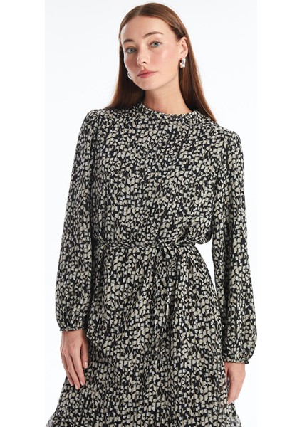 Yeni Sezon Dik Yaka Desenli Uzun Kollu Elbise fiyatları