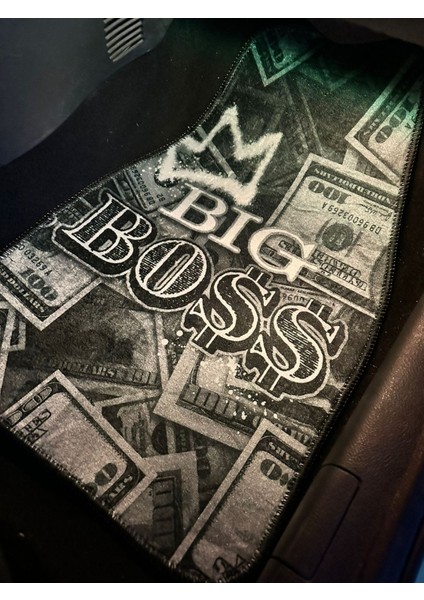 "bıg Boss" Yazılı Dolar Desenli Dijital Baskılı Oto Dekor Paspas