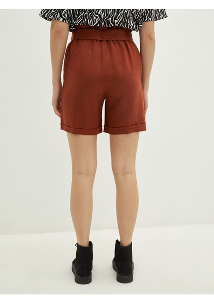 Yeni Sezon Beli Lastikli Kemerli Cep Detaylı Kadın Şort indirimleri