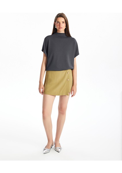 Yeni Sezon Standart Fit Düz Keten Karışımlı Kadın Şort Etek
