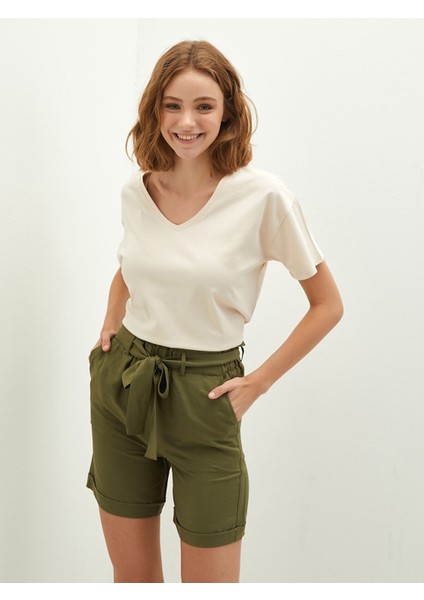 Yeni Sezon Beli Lastikli Kemerli Cep Detaylı Kadın Şort modelleri