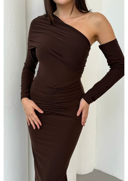 Kadın Drapeli Uzun Kollu Tek Omuz Detaylı Elbise modelleri