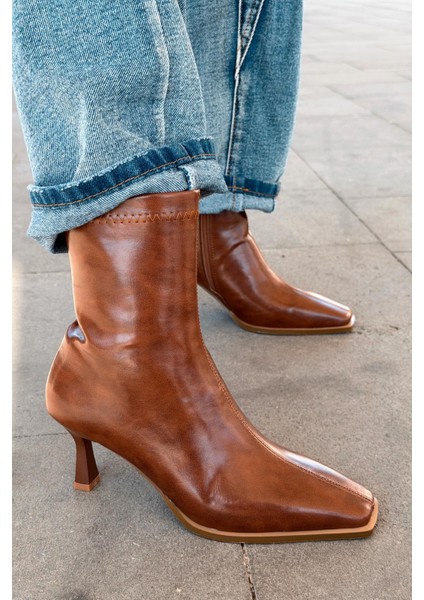 Alderie Kadın Topuklu Bot Taba Mat Deri