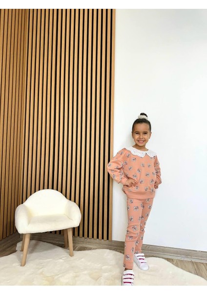 Kız Çocuk Pamuklu Kiremit Çiçek Desenli Dantel Yaka Sweatshirt & Tayt Takım modelleri