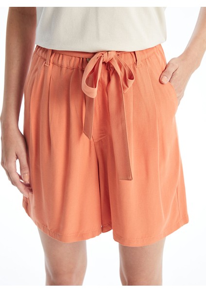 Yeni Sezon Beli Kemerli Keten Karışımlı Kadın Şort modelleri