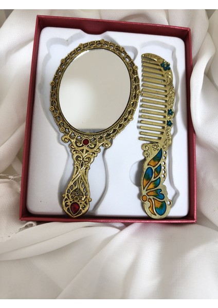 Gül ve Kelebek Motifli Vintage Ayna ve Tarak Seti fırsatları