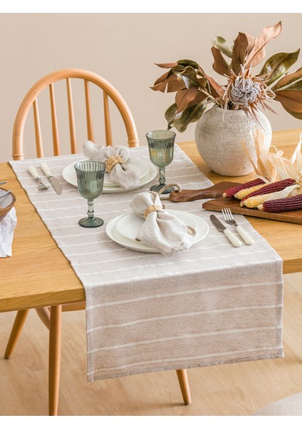 Yeni Sezon Çizgi Nakışlı Runner 45X150 cm