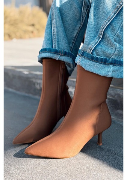 Evelin Kadın Dalgıç Ince Topuklu Bot Taba fırsatları