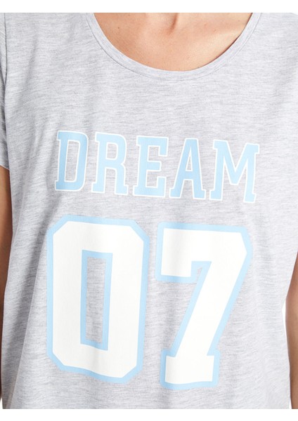 Yeni Sezon Bisiklet Yaka Baskılı Kadın Şortlu Pijama Takımı modelleri