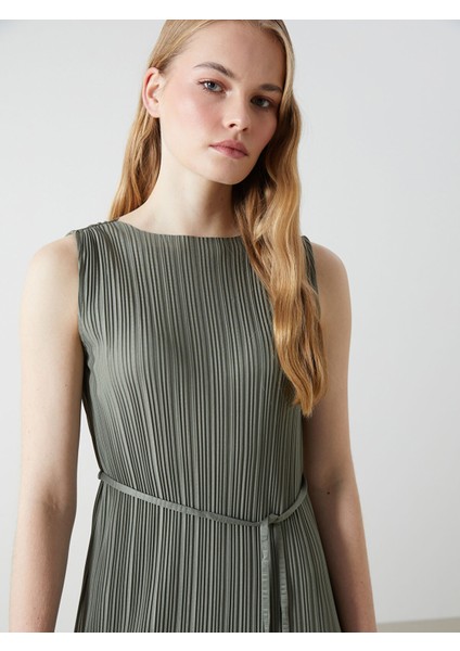 Yeni Sezon Bisiklet Yaka Dokulu Krinkle Elbise fiyatları