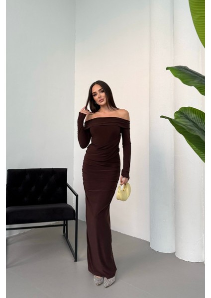 Kadın Drapeli Uzun Kollu Modonna Yaka Parmak Geçirmeli Büzgülü Detaylı Elbise indirimleri