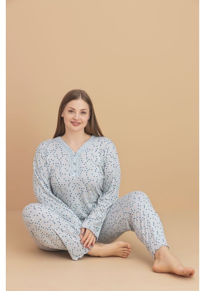 Kadın Büyük Beden Desenli Yakası Düğmeli Uzun Kollu Bambu Pijama Takımı