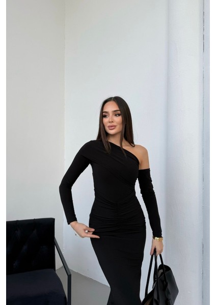 Kadın Drapeli Uzun Kollu Tek Omuz Detaylı Elbise fırsatları