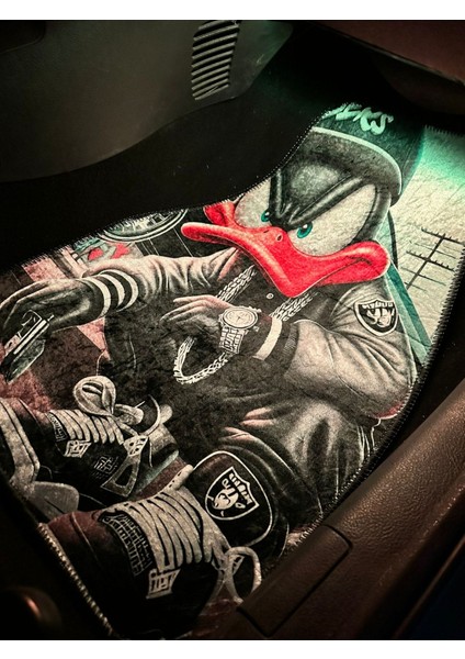 Gangster Tarzlı Daffy Duck (Bad Duck) Desenli Lüks Dijital Baskı Dekor Paspas fırsatları