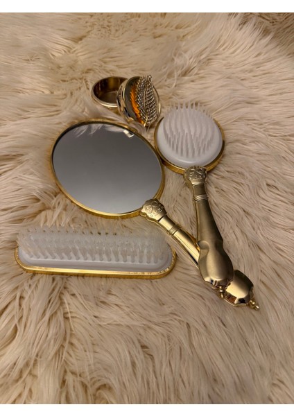 Kristal Yaprak Detaylı Çeyiz Ayna Tarak Fırça Seti – Lüks Kutulu Gelin Bohçası Makyaj Seti modelleri