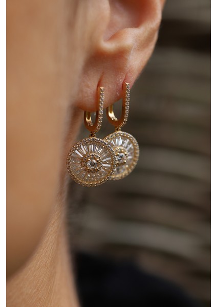 14 Ayar Altın Taşlı Trapez Küpe indirimleri