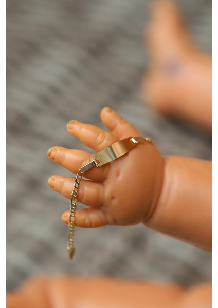 14 Ayar Altın Figaro Zincirli Çocuk Künyesi indirimleri