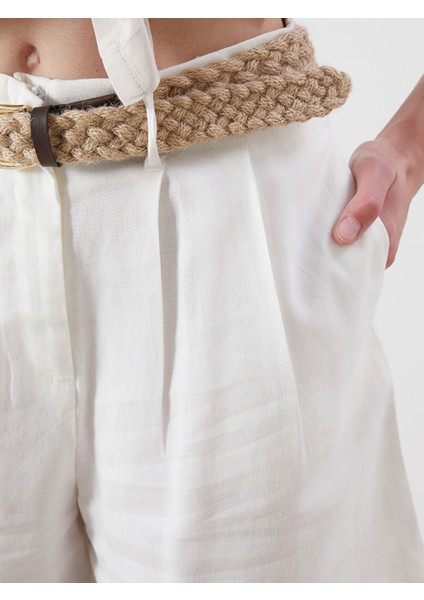 Yeni Sezon Beli Kemerli Keten Karışımlı Kadın Pileli Şort modelleri