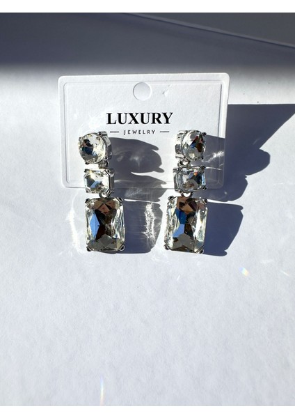 Taşlı Silver Davet Küpe fırsatları