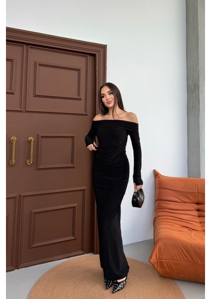 Kadın Drapeli Uzun Kollu Modonna Yaka Parmak Geçirmeli Büzgülü Detaylı Elbise