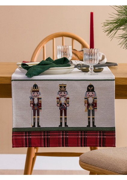 Yeni Sezon Fındıkkıran Baskılı Runner 45X120 cm