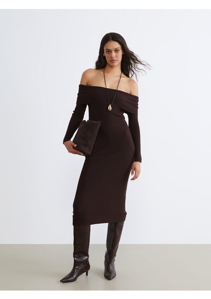 Yeni Sezon Kayık Yaka Triko Elbise