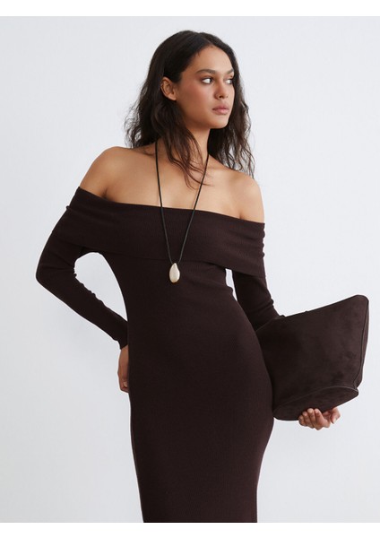 Yeni Sezon Kayık Yaka Triko Elbise fiyatları