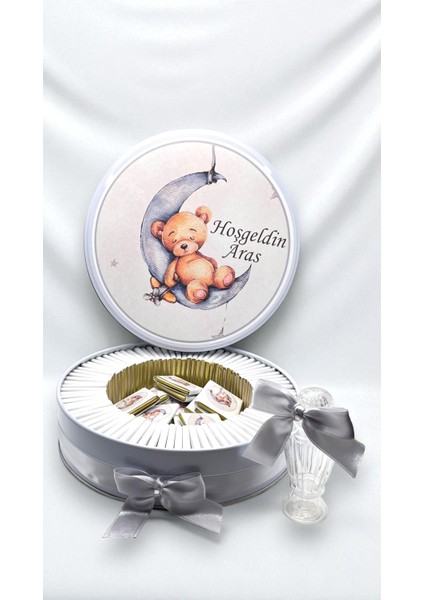 Ayda Uyuyan Ayıcık Temalı Isme Özel Bebek Çikolatası fiyatları