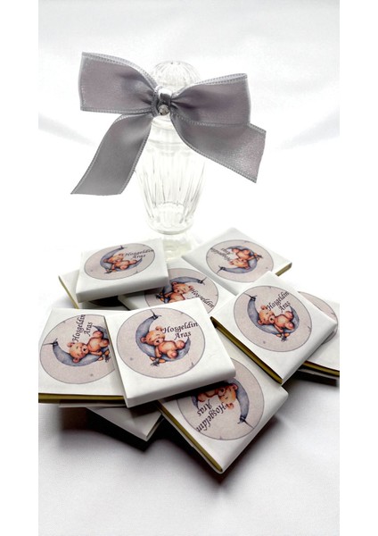 Ayda Uyuyan Ayıcık Temalı Isme Özel Bebek Çikolatası modelleri