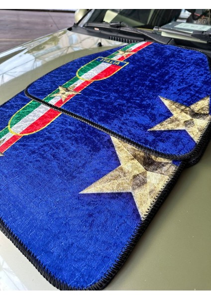 Özel Tasarım Araba Içi Aksesuarı | Italya Bayrağı ve Şövalye Yıldızı Motifli Halı Paspas Seti