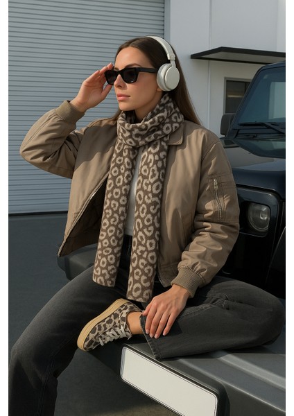 Kadın Leopar Desenli Çift Taraflı Triko Atkı modelleri