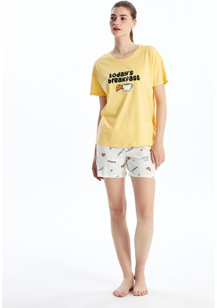 Yeni Sezon Bisiklet Yaka Baskılı Kısa Kollu Kadın Şortlu Pijama Takımı fiyatları