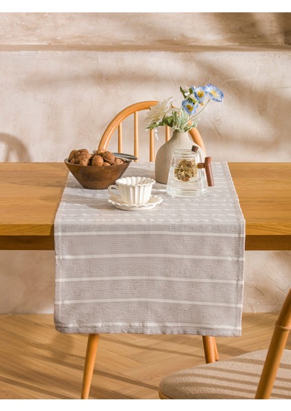 Yeni Sezon Çizgi Nakışlı Runner 45X150 cm modelleri