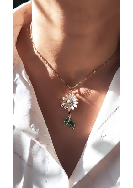 Yapraklı Papatya Arı Çelik Kolye fiyatları